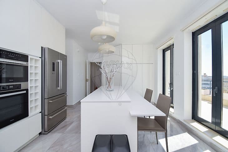 Duplex T5 de luxo à venda em Campolide, Lisboa, foto 33