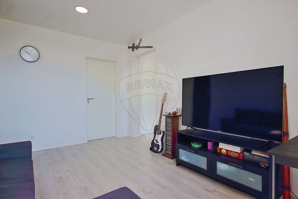 Apartamento T2 à venda em Amora, Seixal, foto 4