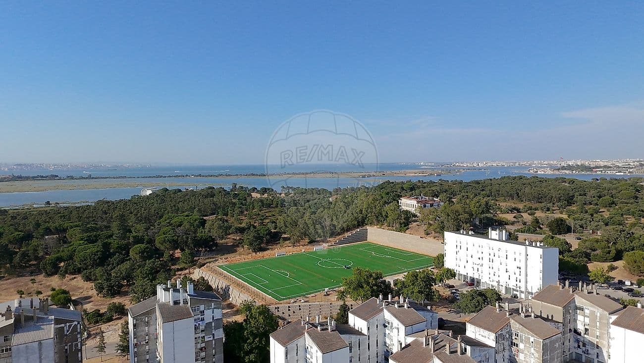 Apartamento T2 à venda em Amora, Seixal, foto 20
