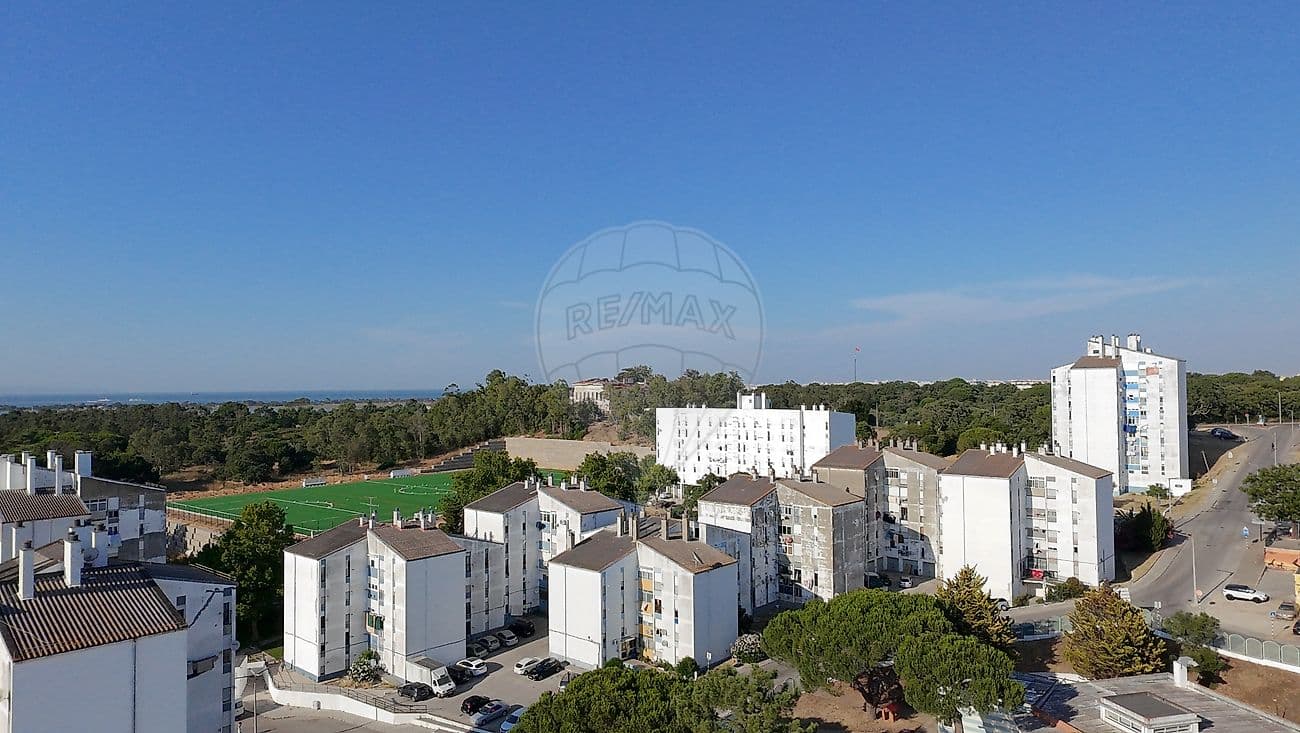 Apartamento T2 à venda em Amora, Seixal