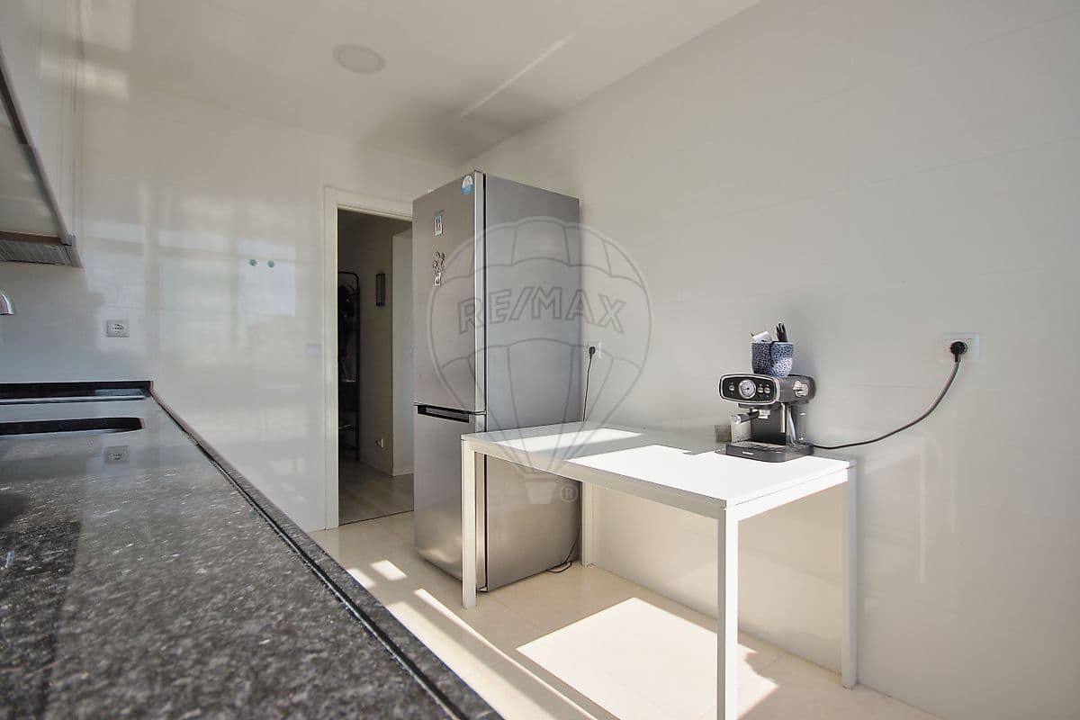 Apartamento T2 à venda em Amora, Seixal, foto 5