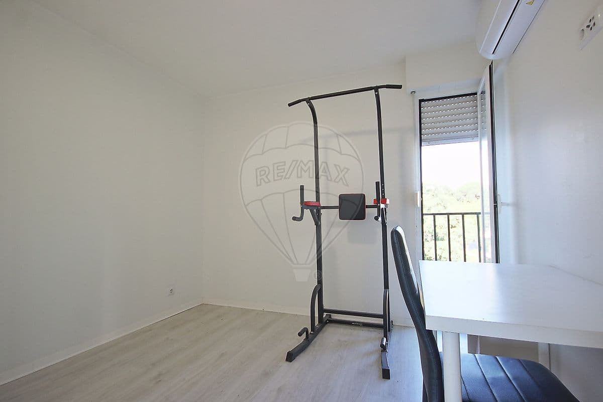 Apartamento T2 à venda em Amora, Seixal, foto 13