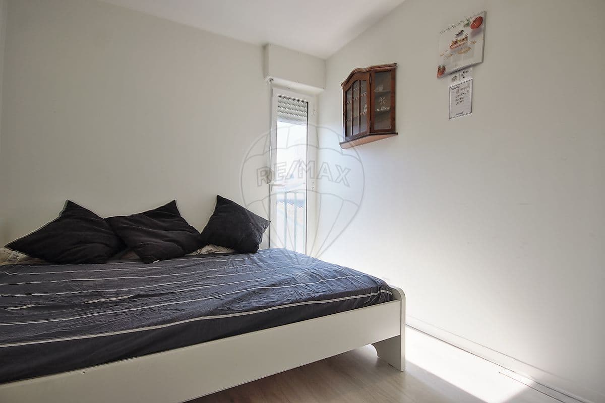 Apartamento T2 à venda em Amora, Seixal, foto 17