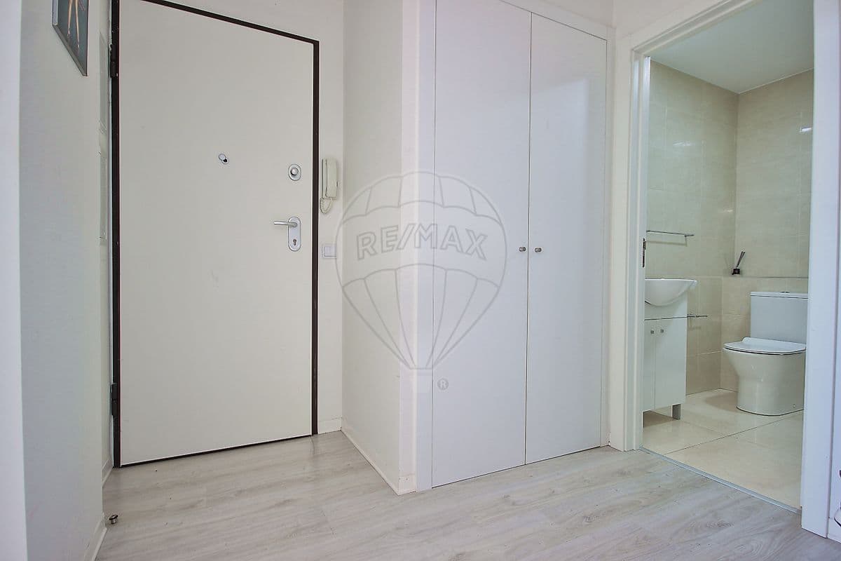 Apartamento T2 à venda em Amora, Seixal, foto 8
