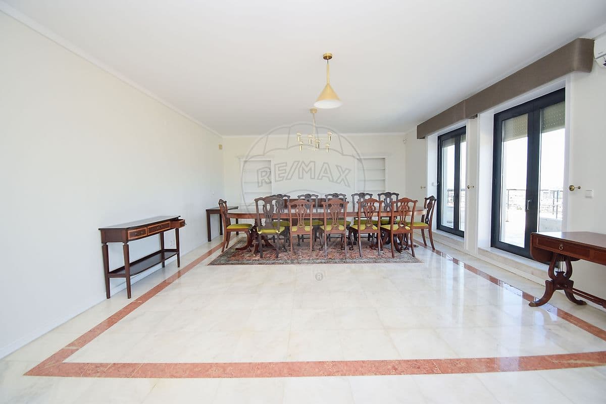 Duplex T5 de luxo à venda em Campolide, Lisboa, foto 4