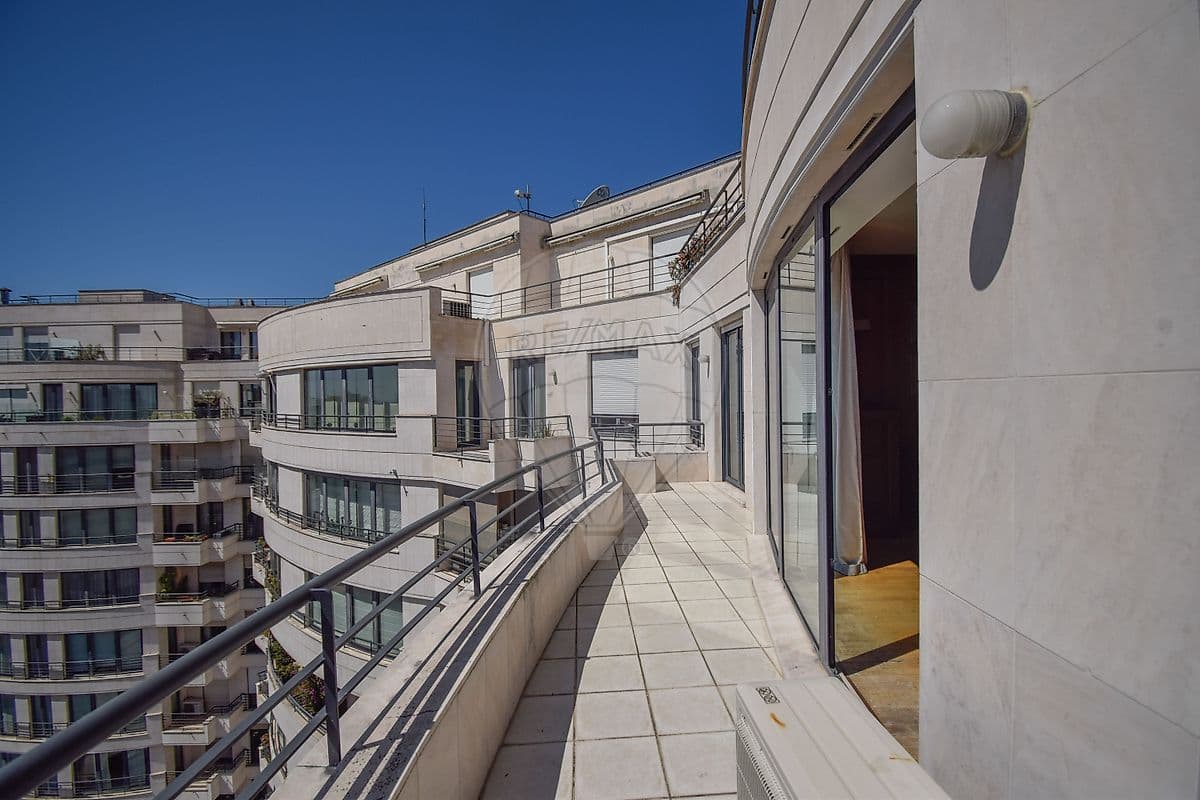 Duplex T5 de luxo à venda em Campolide, Lisboa, foto 23