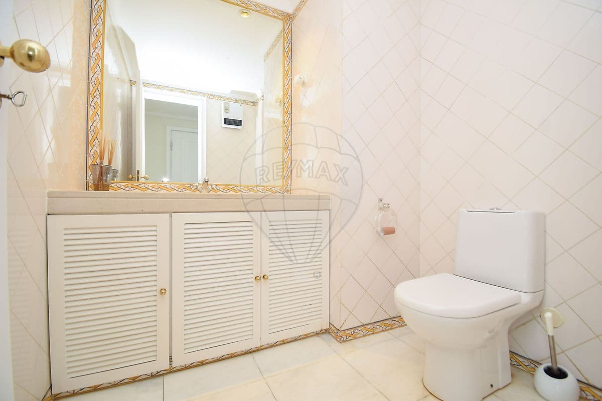 Duplex T5 de luxo à venda em Campolide, Lisboa, foto 10