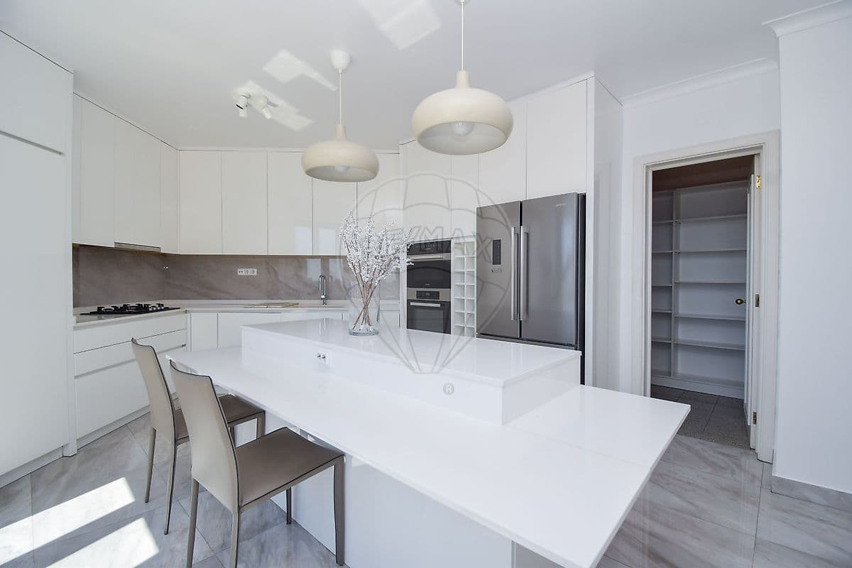 Duplex T5 de luxo à venda em Campolide, Lisboa, foto 34
