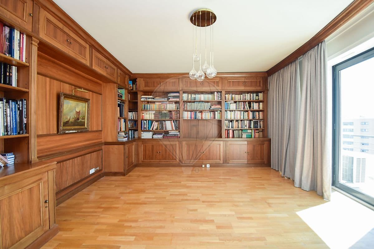 Duplex T5 de luxo à venda em Campolide, Lisboa, foto 22
