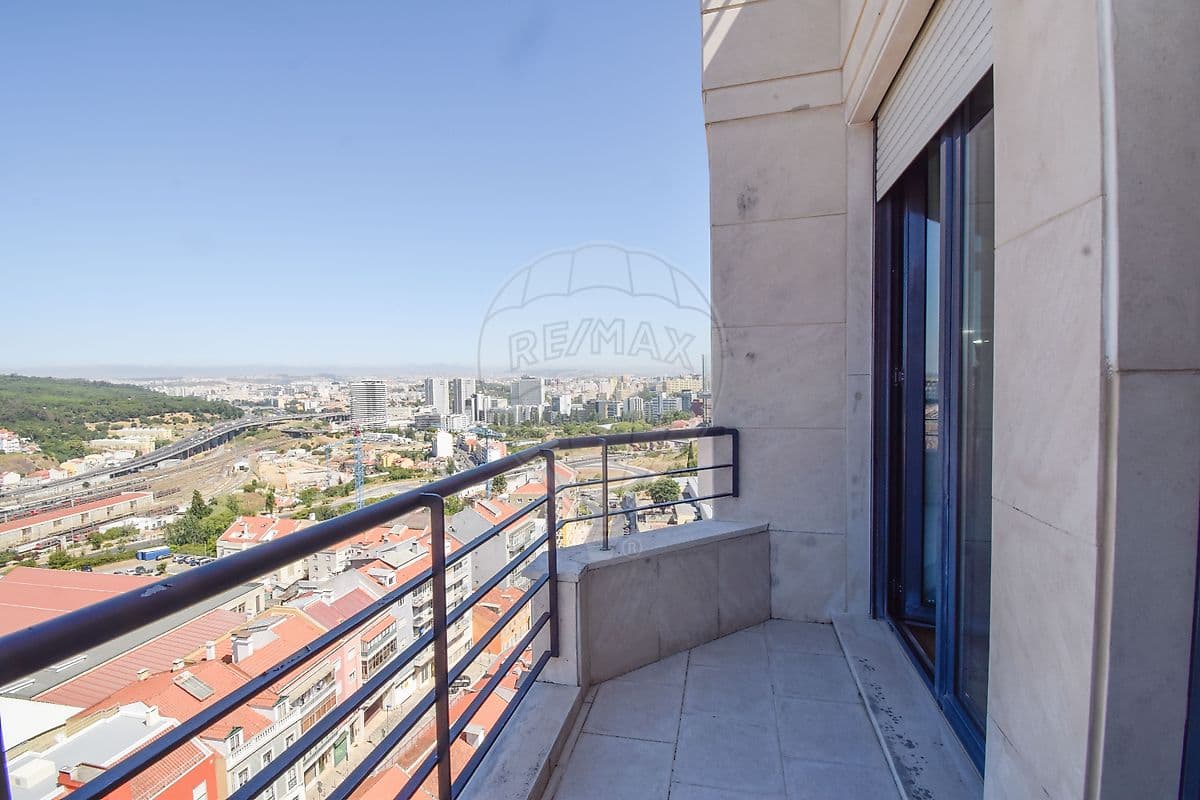 Duplex T5 de luxo à venda em Campolide, Lisboa, foto 16